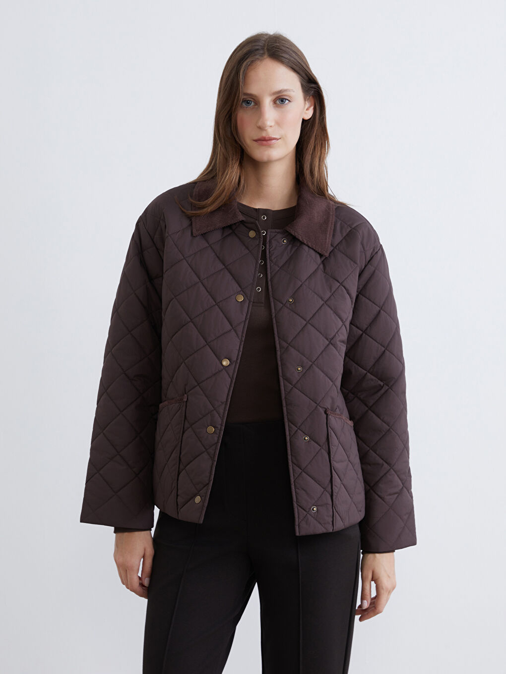 Kahverengi Kadife Gömlek Yaka Kapitone Kadın Şişme Mont