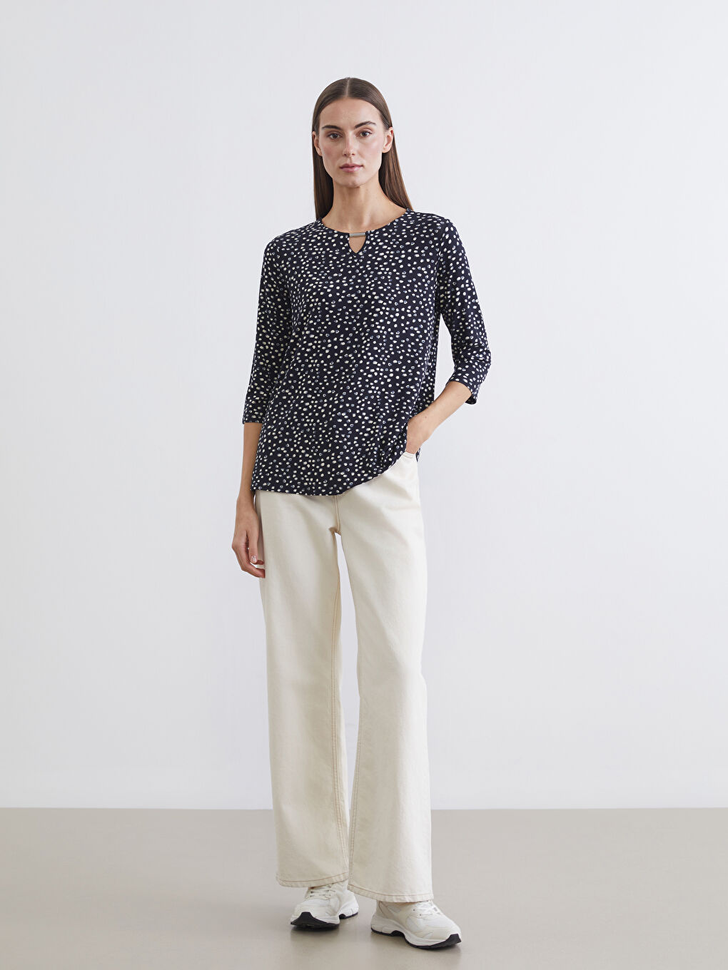 Lacivert Bisiklet Yaka Puantiyeli Bluz-2