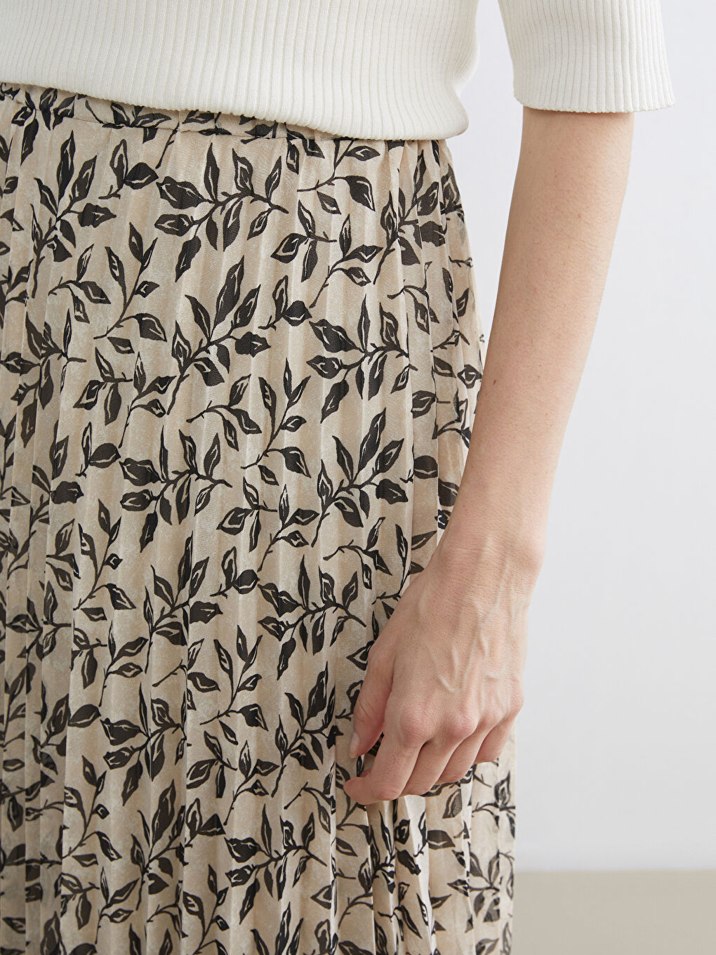 Jupe en Chiffon Florale à Taille Élastiquée-2