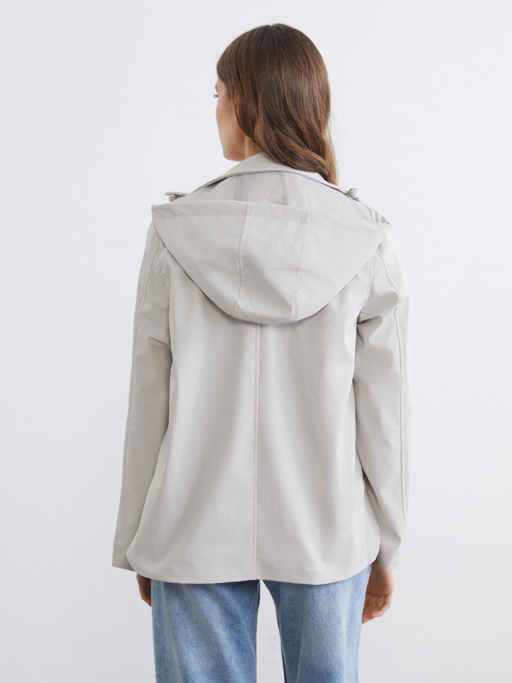 Bej Kapüşonlu Kadın Yağmurluk-4