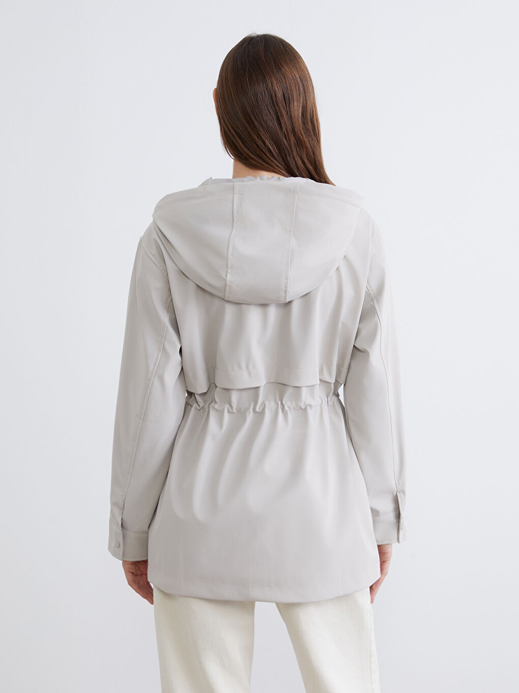 Bej Kapüşonlu Kadın Yağmurluk-3