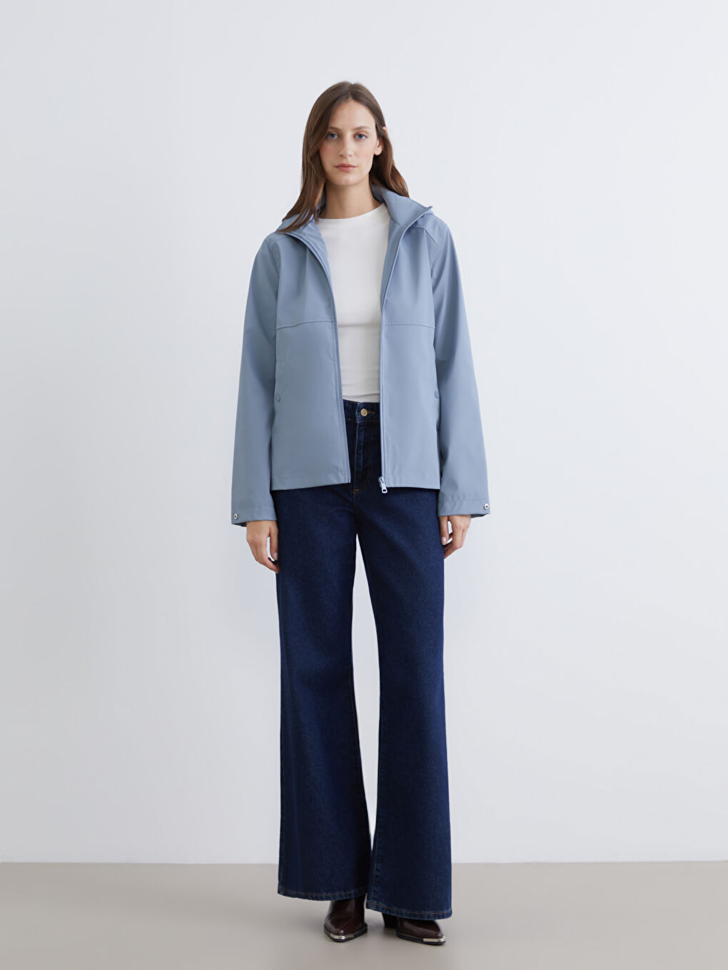 Mavi Kapüşonlu Kadın Yağmurluk-1