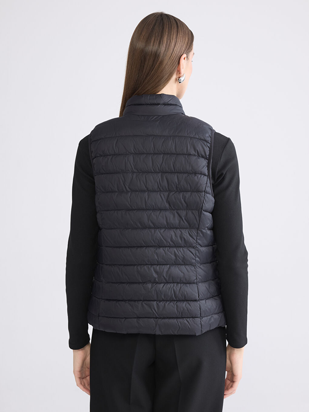 Siyah Dik Yaka Kadın Şişme Yelek-4