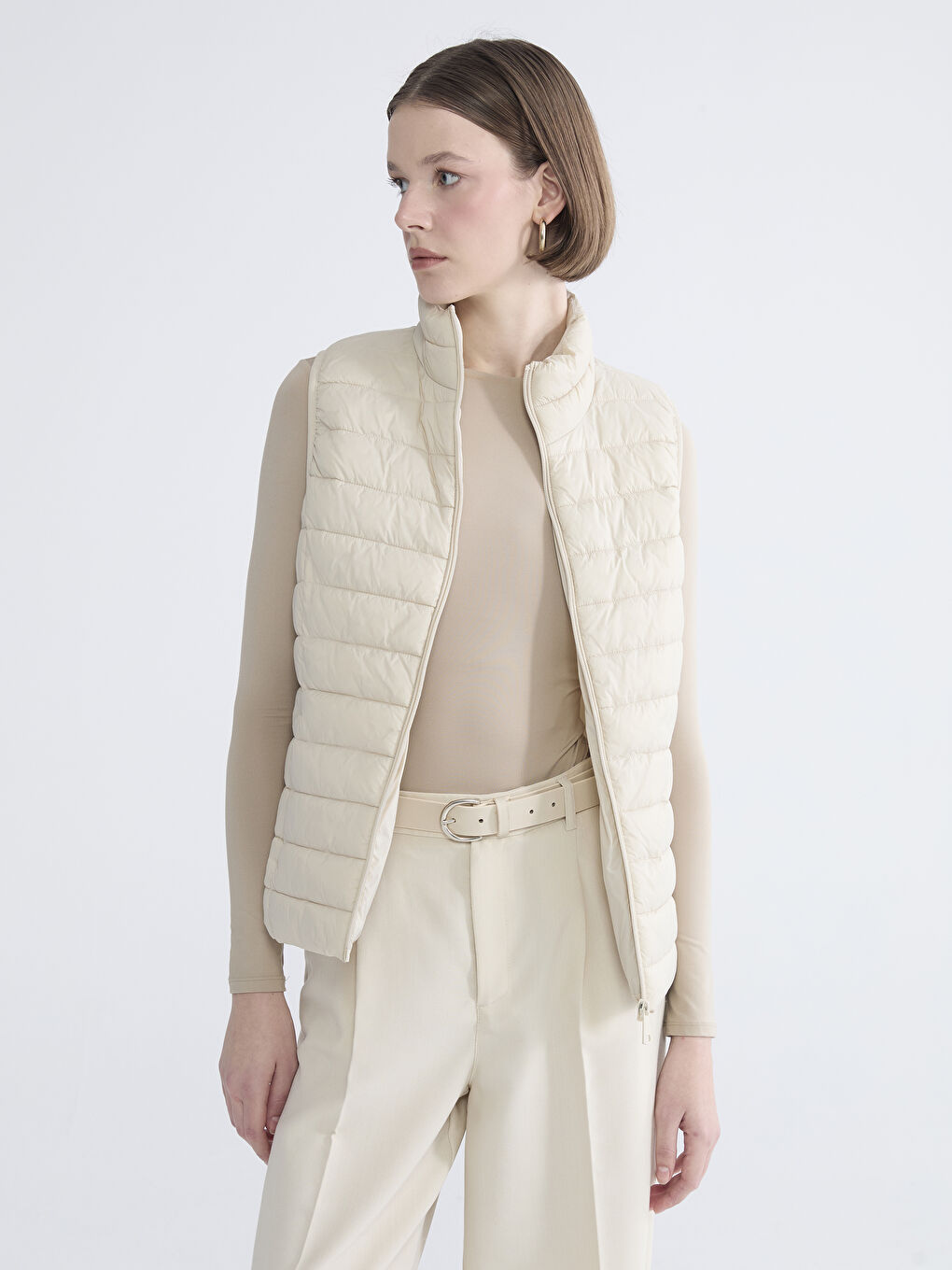 Bej Dik Yaka Kadın Şişme Yelek