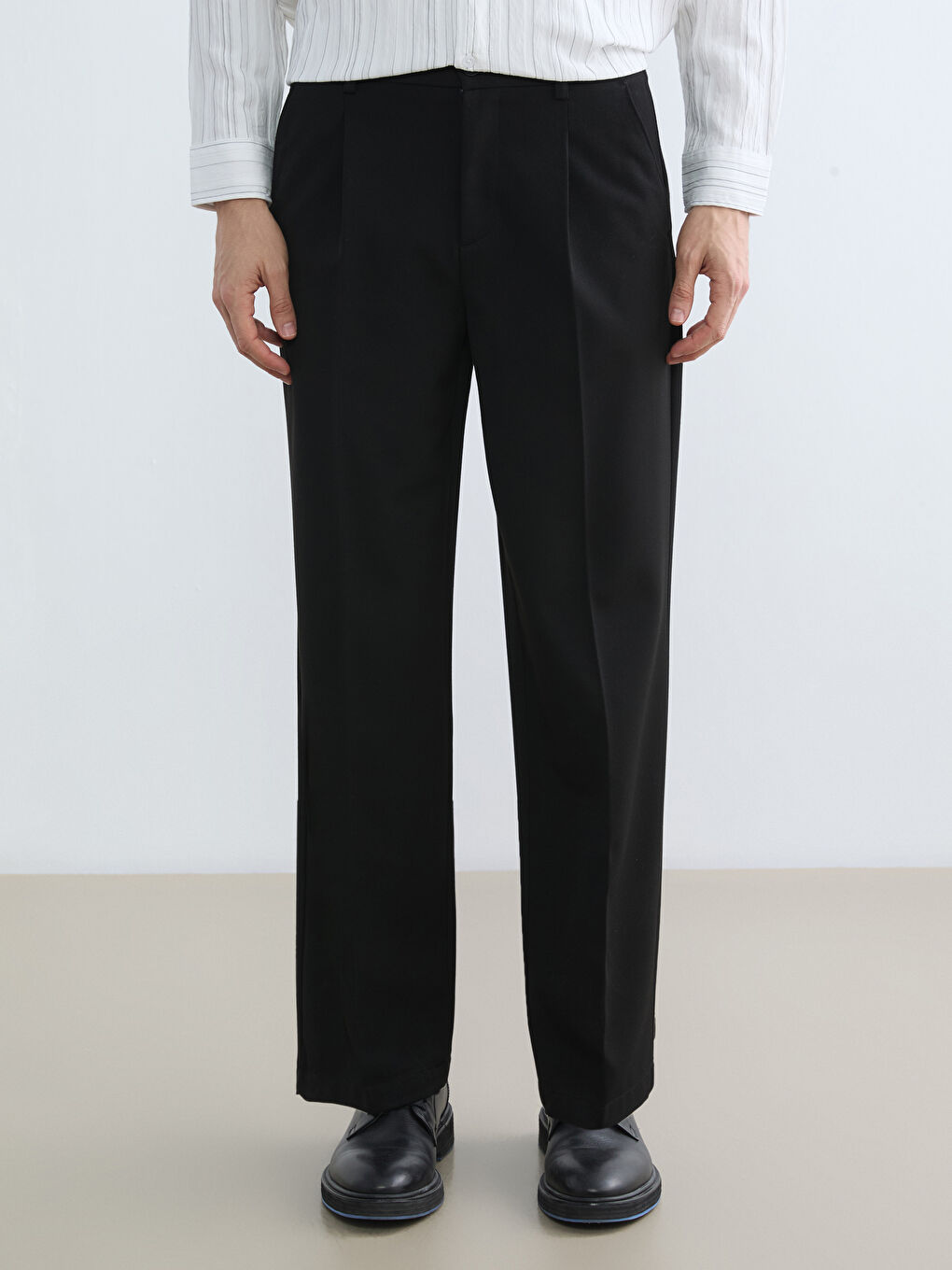 Relaxed Fit Men's Trousers-1