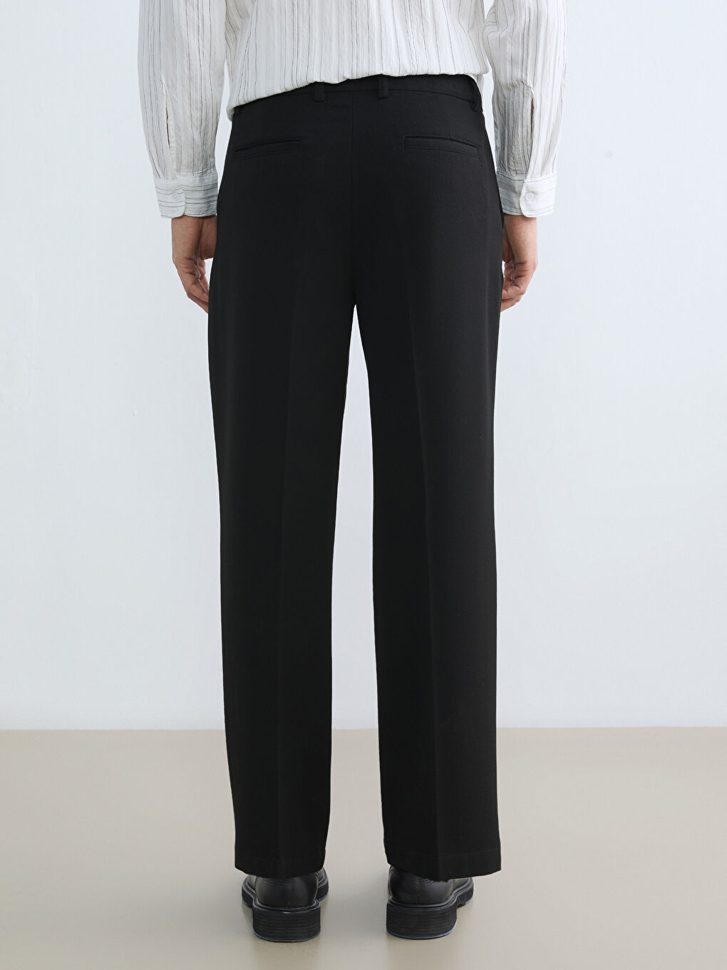 Relaxed Fit Men's Trousers-3