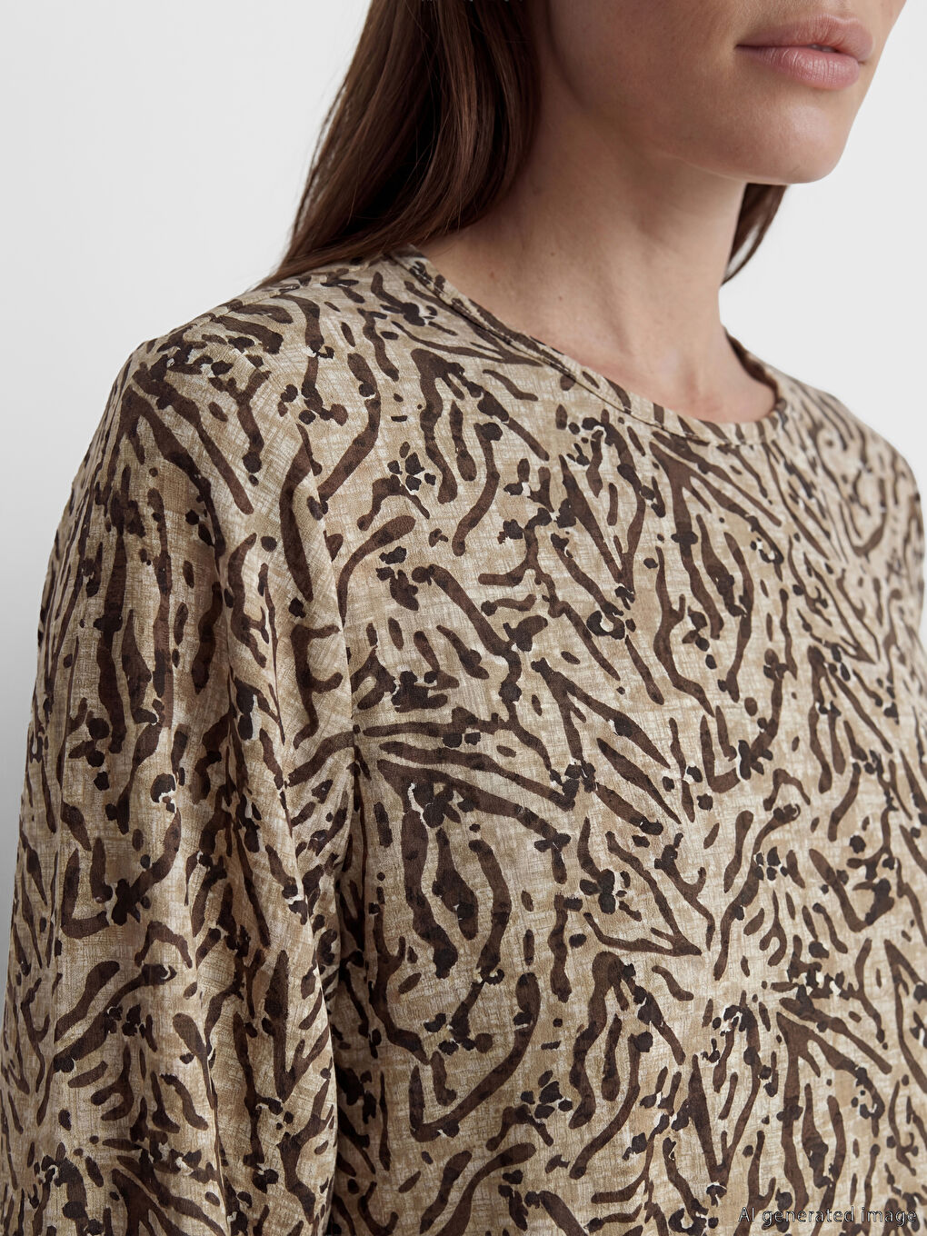 Kahverengi Bisiklet Yaka Desenli Bluz-2