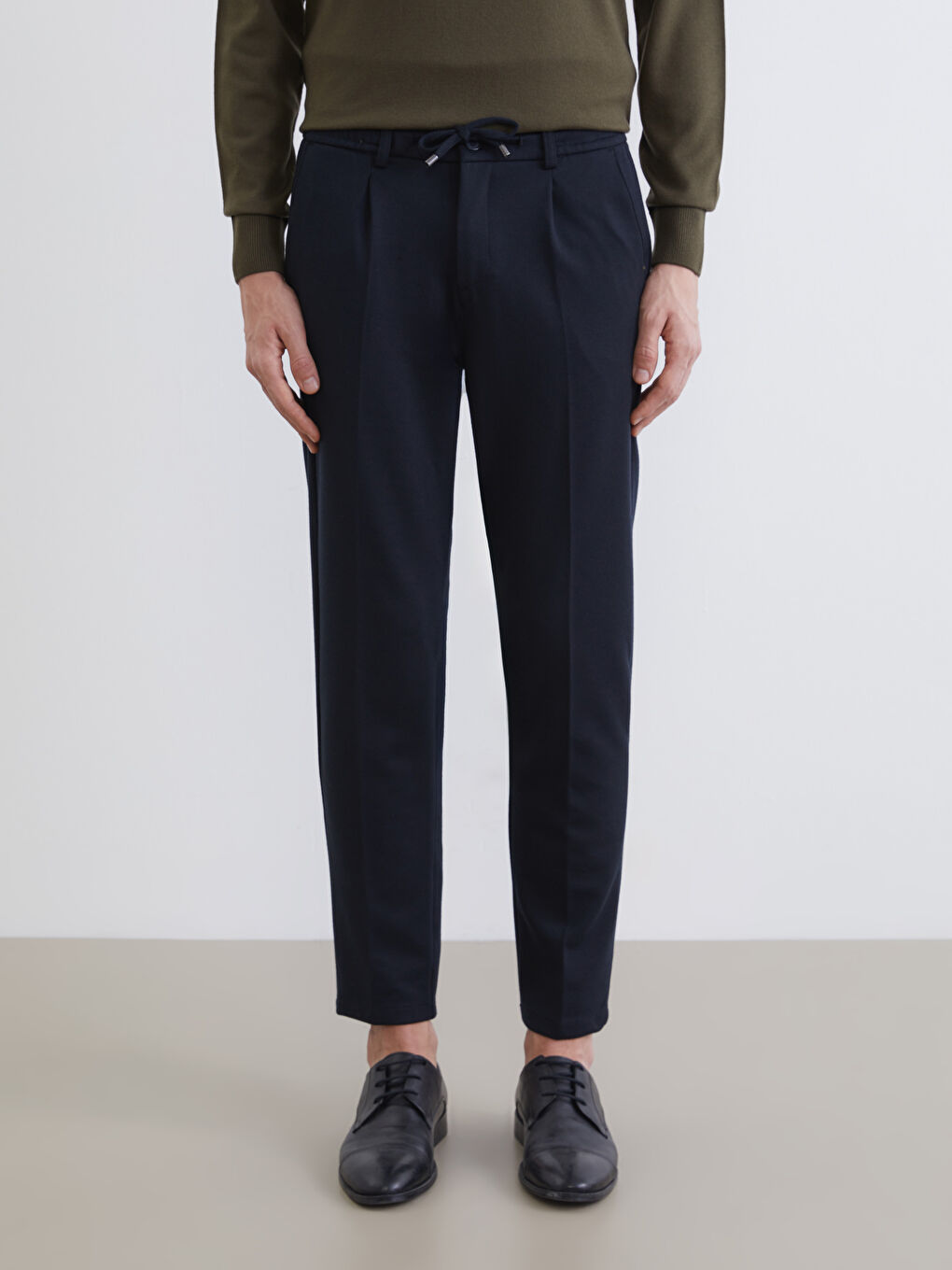 Muške pantalone slim kroja-1