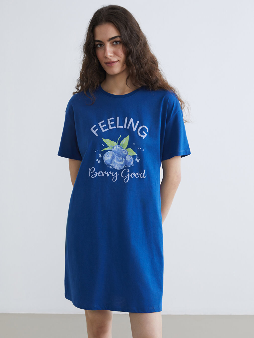 Chemise de nuit imprimée pour Femmes à col rond-1