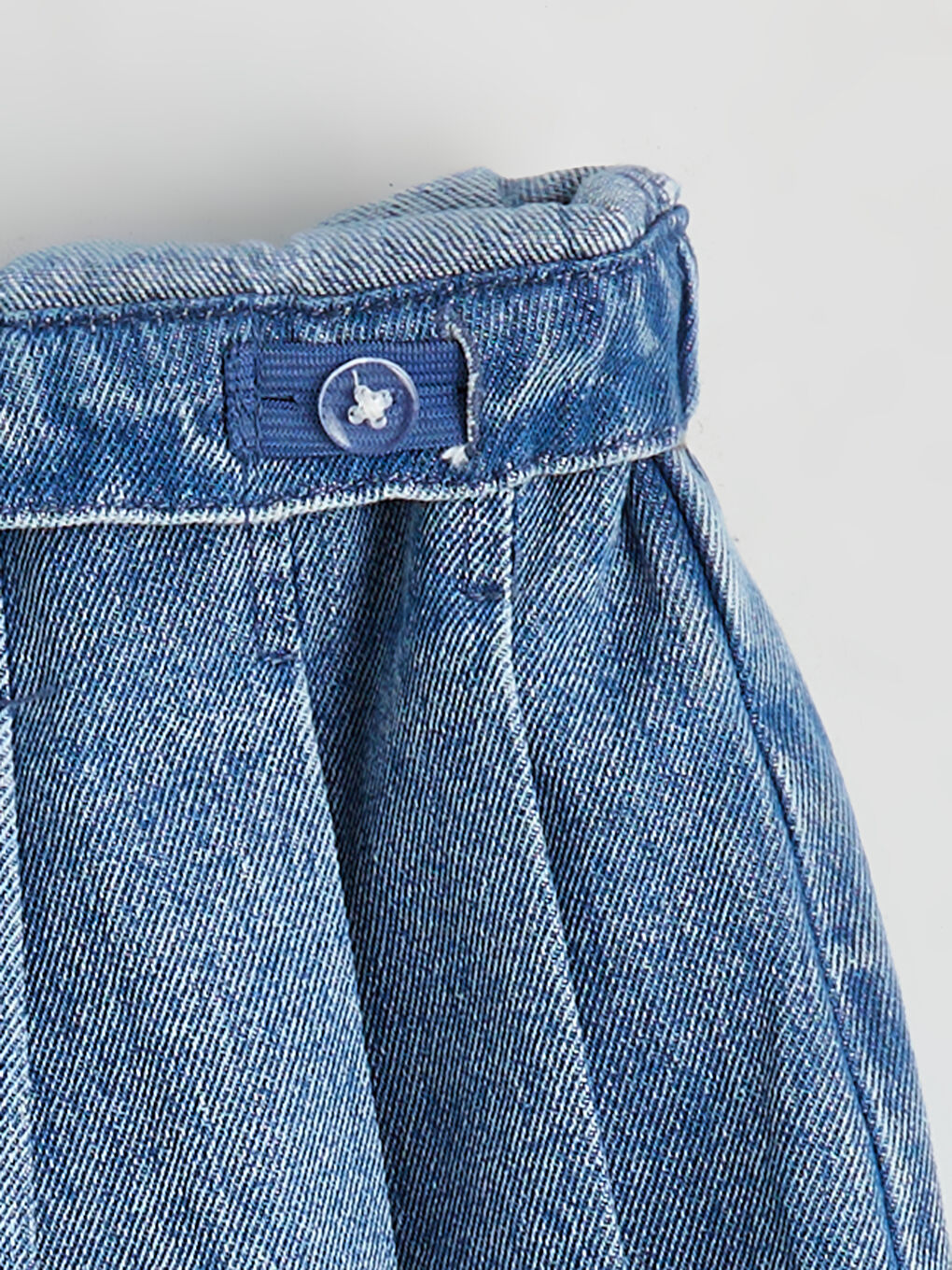 Детска дънкова пола-панталон за момиченце с еластична талия.-1