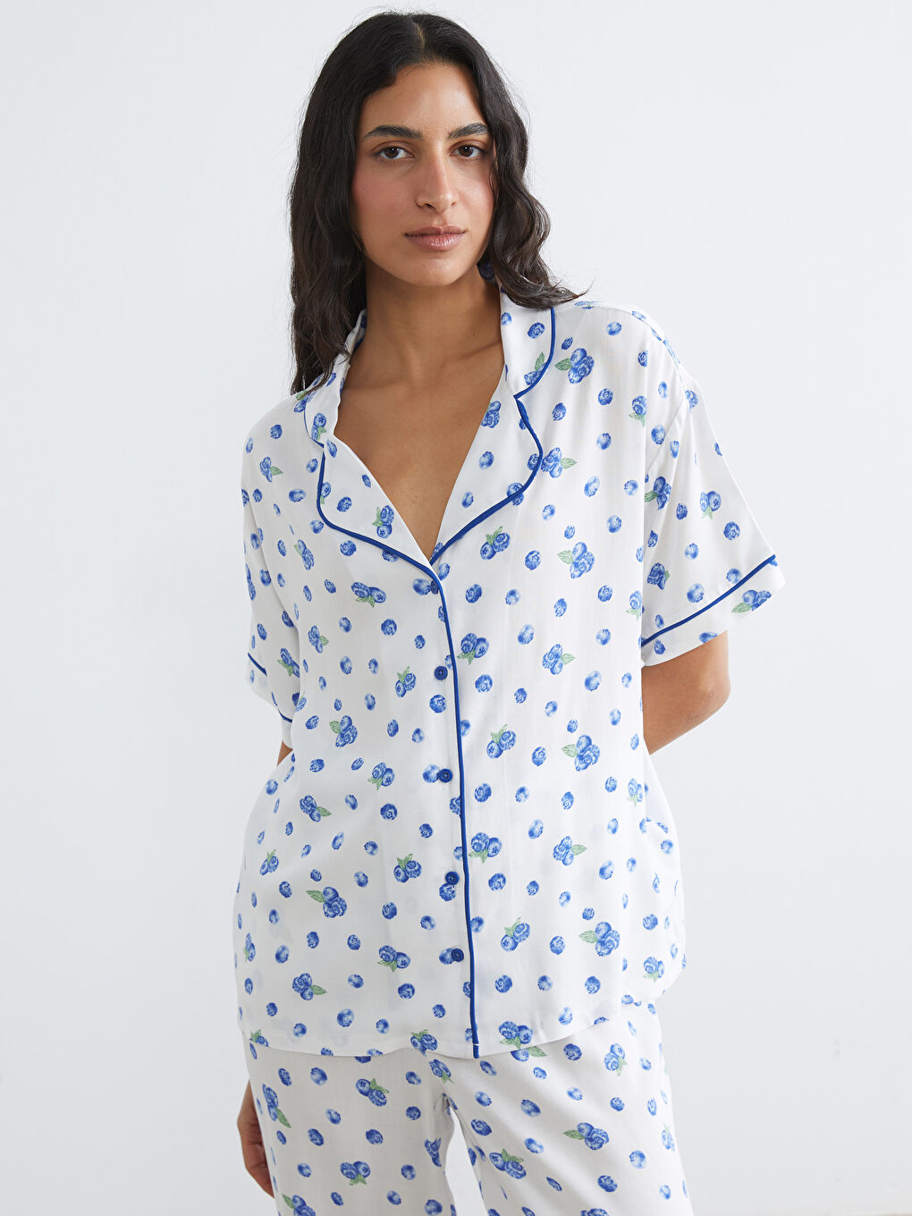 Ekru Gömlek Yaka Desenli Kadın Pijama Takım