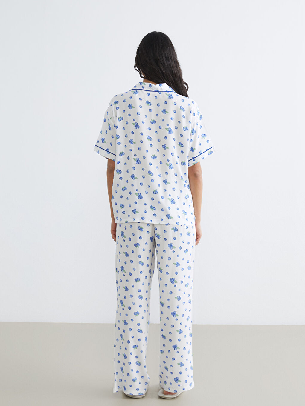 Ekru Gömlek Yaka Desenli Kadın Pijama Takım-3