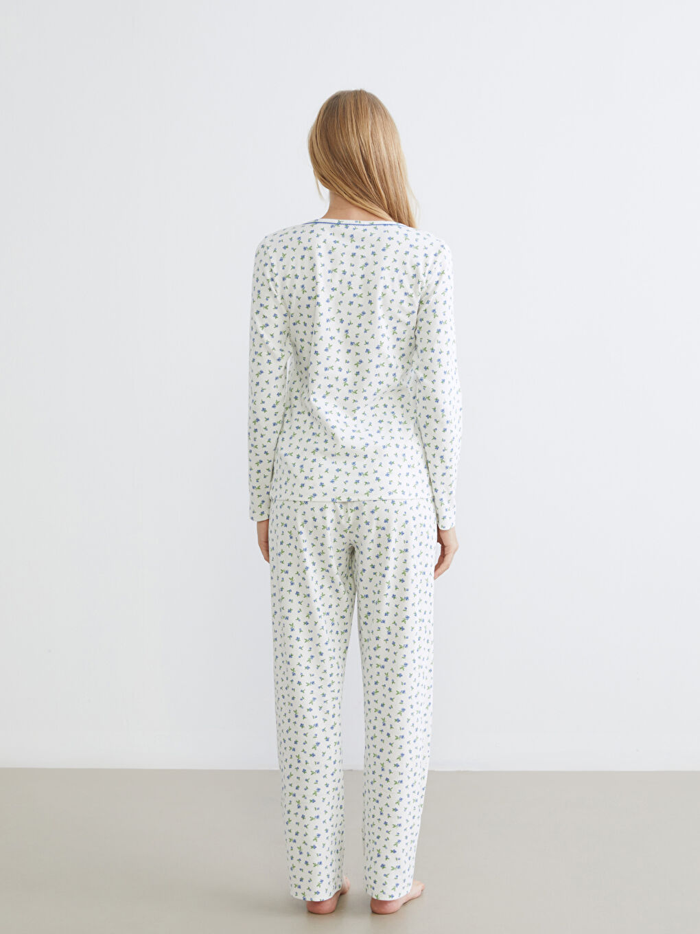 Woman ECRU Pyjama Set-3