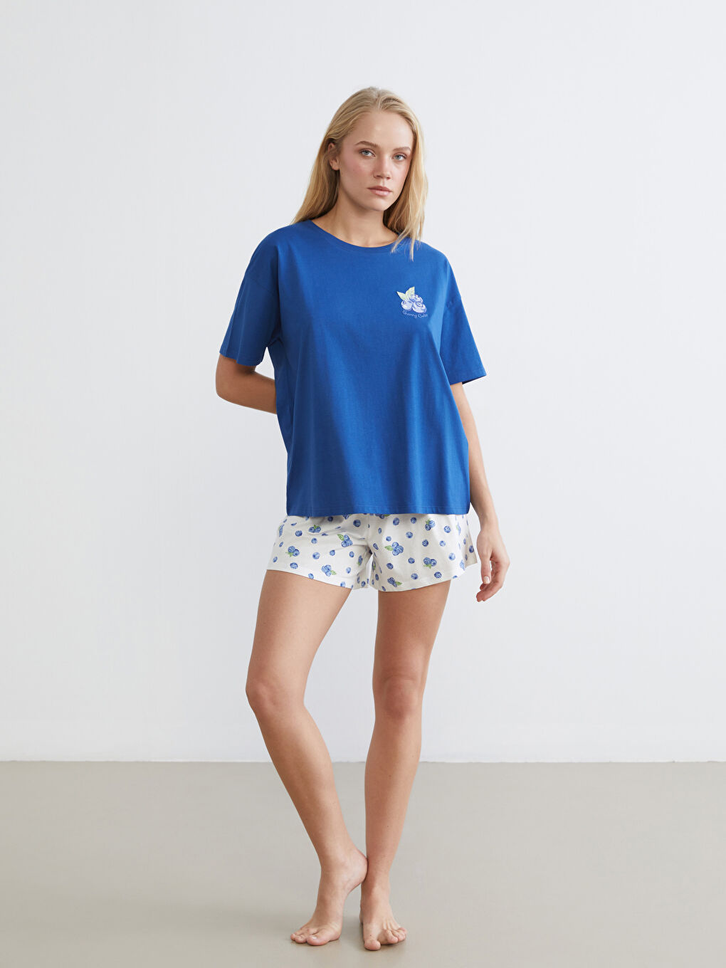 Женщины экрю Пижамный комплект с шортами-1