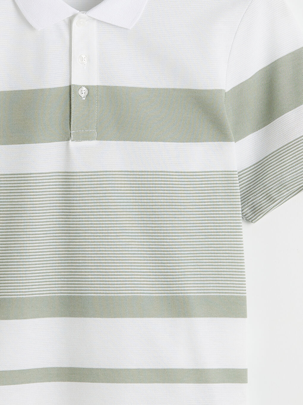 Beyaz Polo Yaka Çizgili Pike Tişört-1