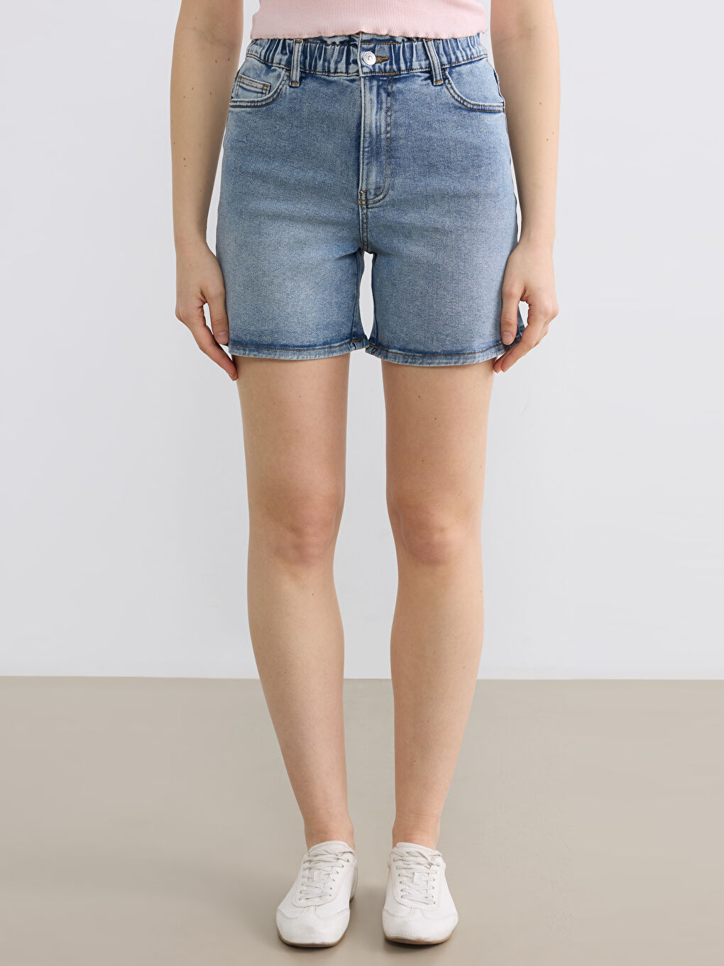 Woman BLUE Denim Shorts-1