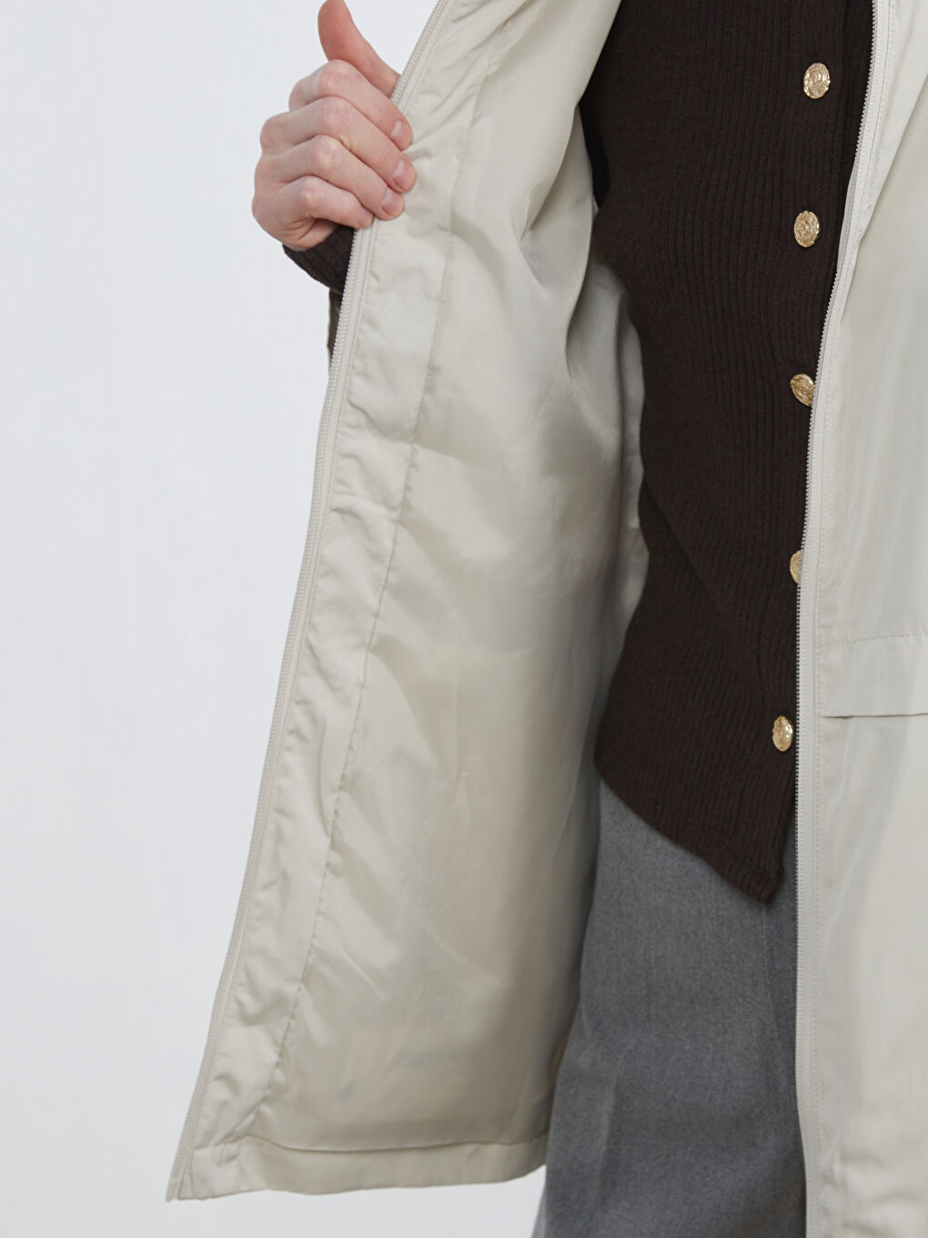 پالتۆی بەرباران بێجی ژن-2