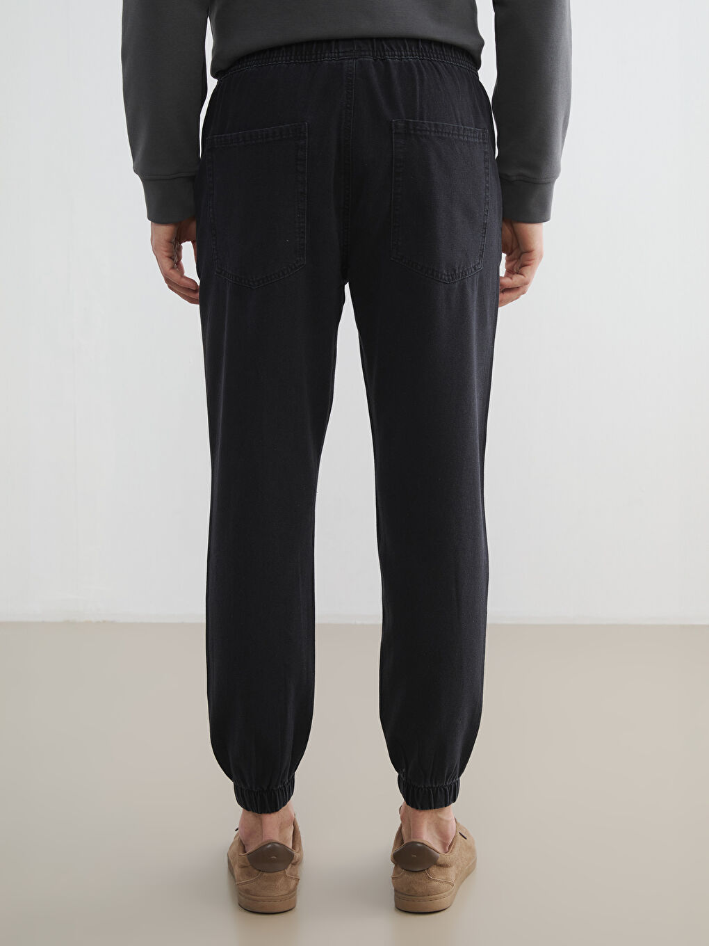 780 მორბენალი ტანის მამაკაცის ჯინსი-3