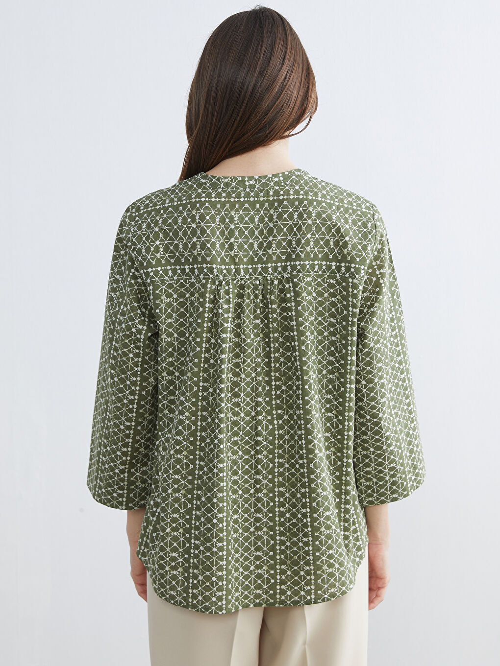 Блузка с вырезом с выемкой и узором, с эффектом льна-3