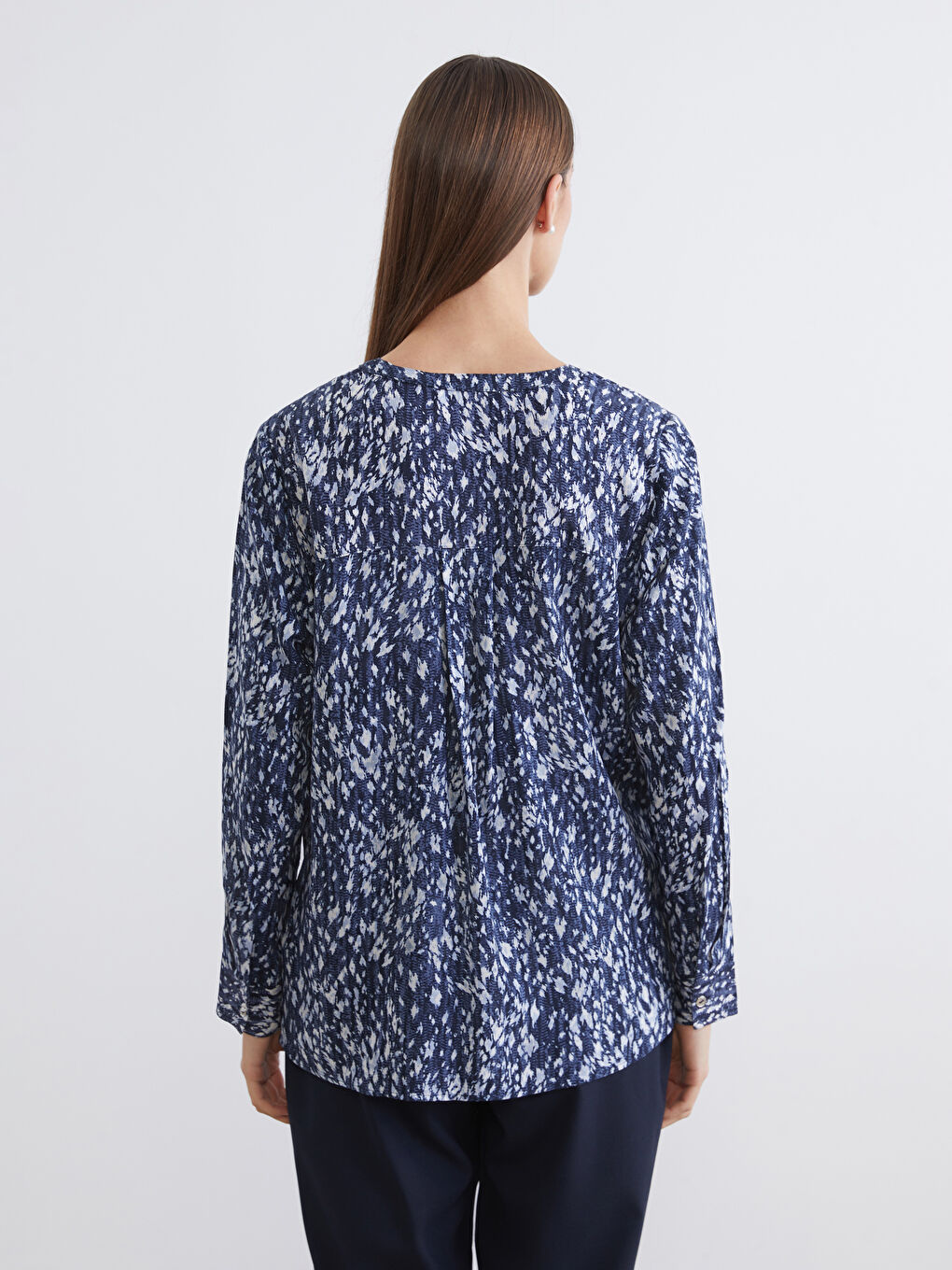 Blouse à Motifs à Encolure Échancrée-3