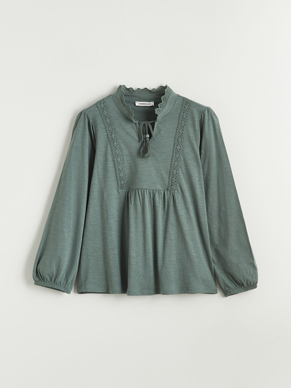 Yeşil Bağlamalı Yaka Nakışlı Büzgülü Bluz-4