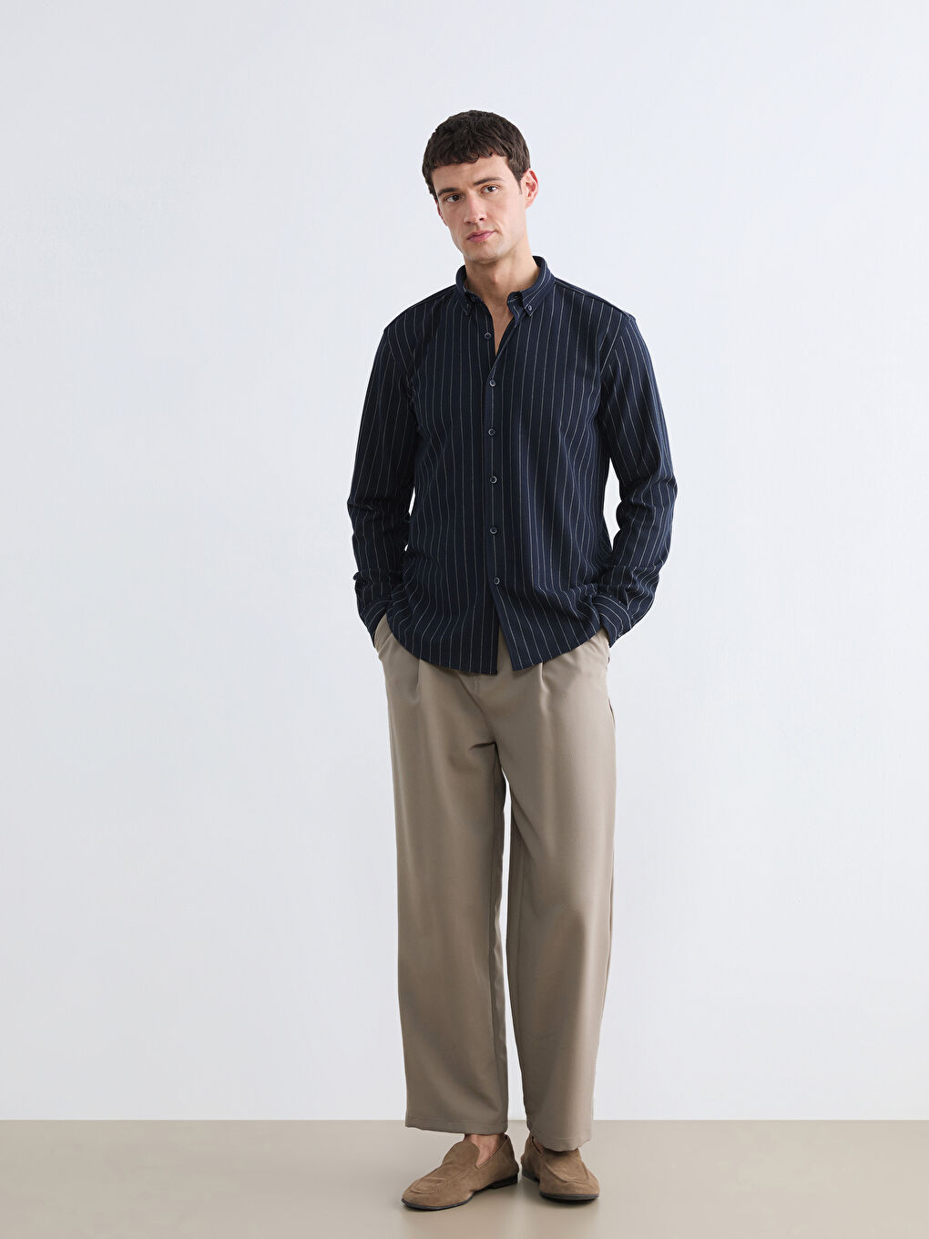 کراس باریک خەتخەت بۆ پیاوان-1