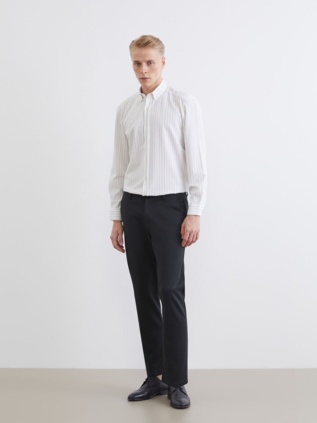 Ekru Regular Fit Çizgili Erkek Gömlek-1