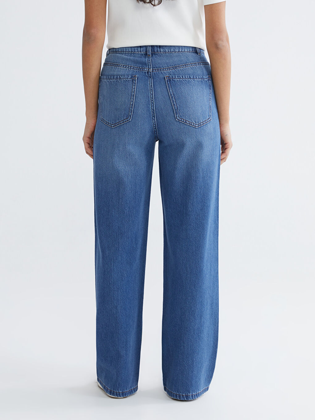 Women's Wide Leg Jean-3