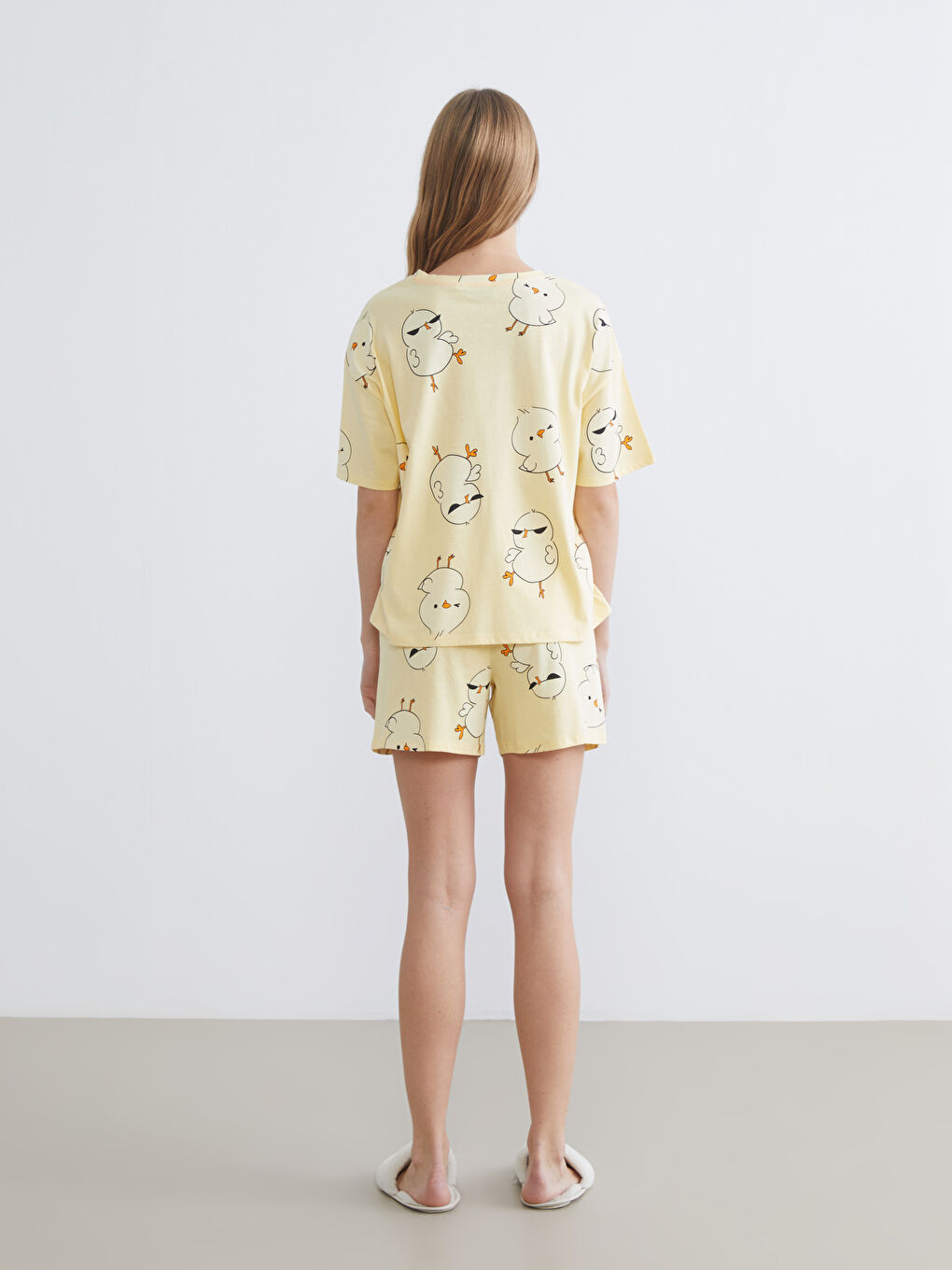 Sarı Civciv Baskılı Kadın Şortlu Pijama Takımı-3
