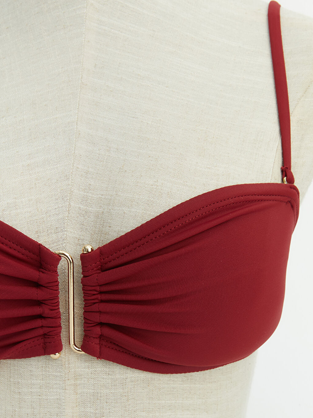 Bordo Çıkarılabilir Pedli Kadın Bikini Üstü-2