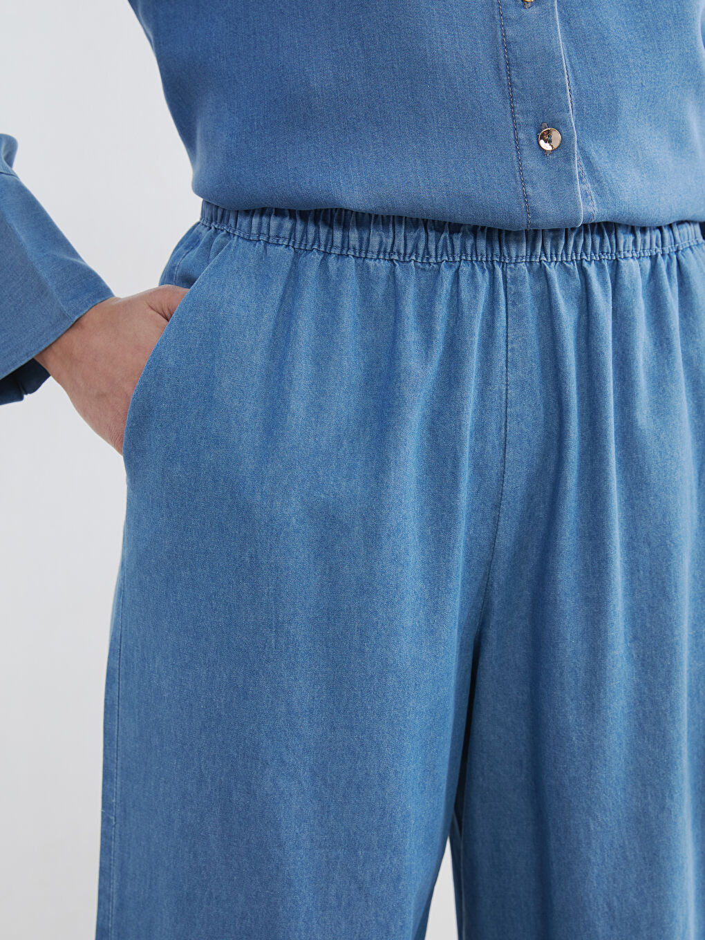 Woman INDIGO Jeans-2