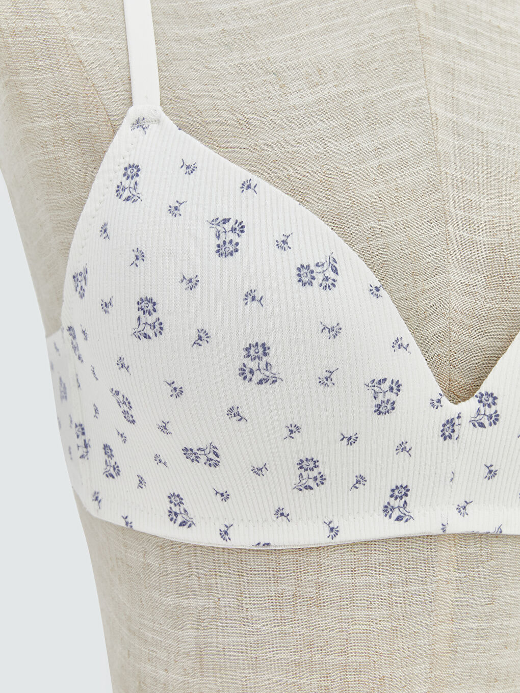 Floral triangle bralette, wireless and unpadded.-2