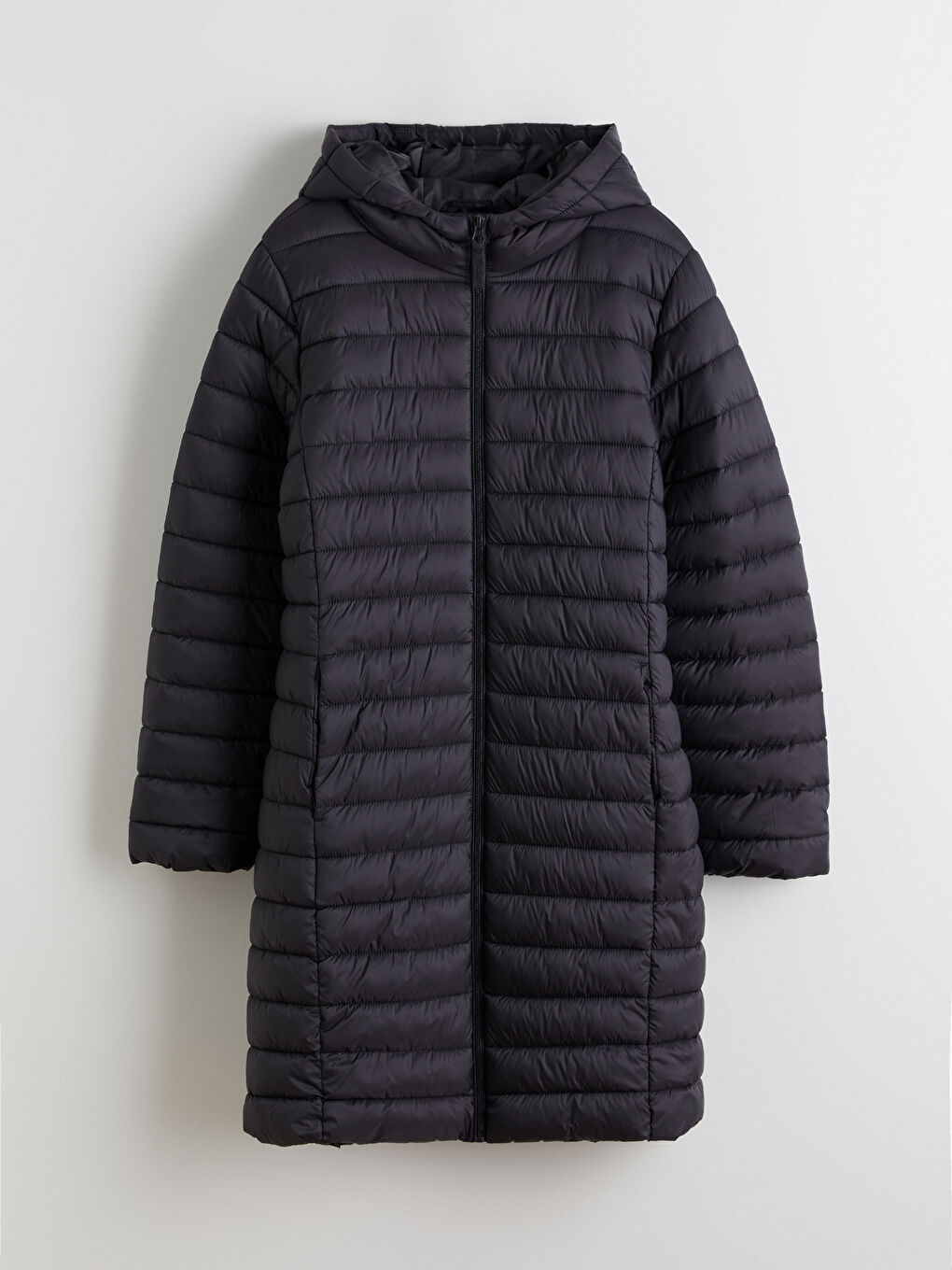 Siyah Kapüşonlu Kapitone Kadın Şişme Mont-5