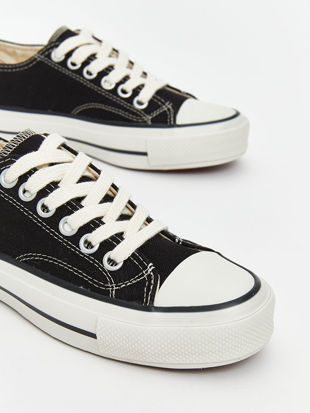 Siyah Bağcıklı Kız Çocuk Spor Ayakkabı-2