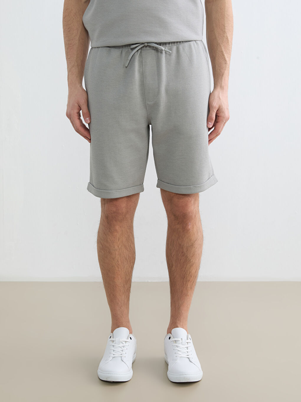 Pantaloni scurți GRI Bărbat-1