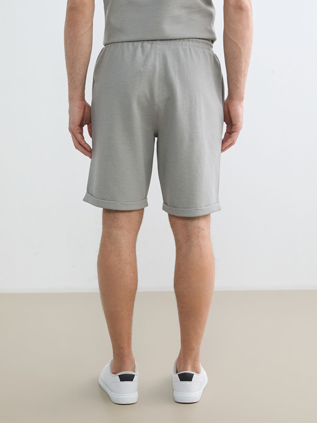 Pantaloni scurți GRI Bărbat-3