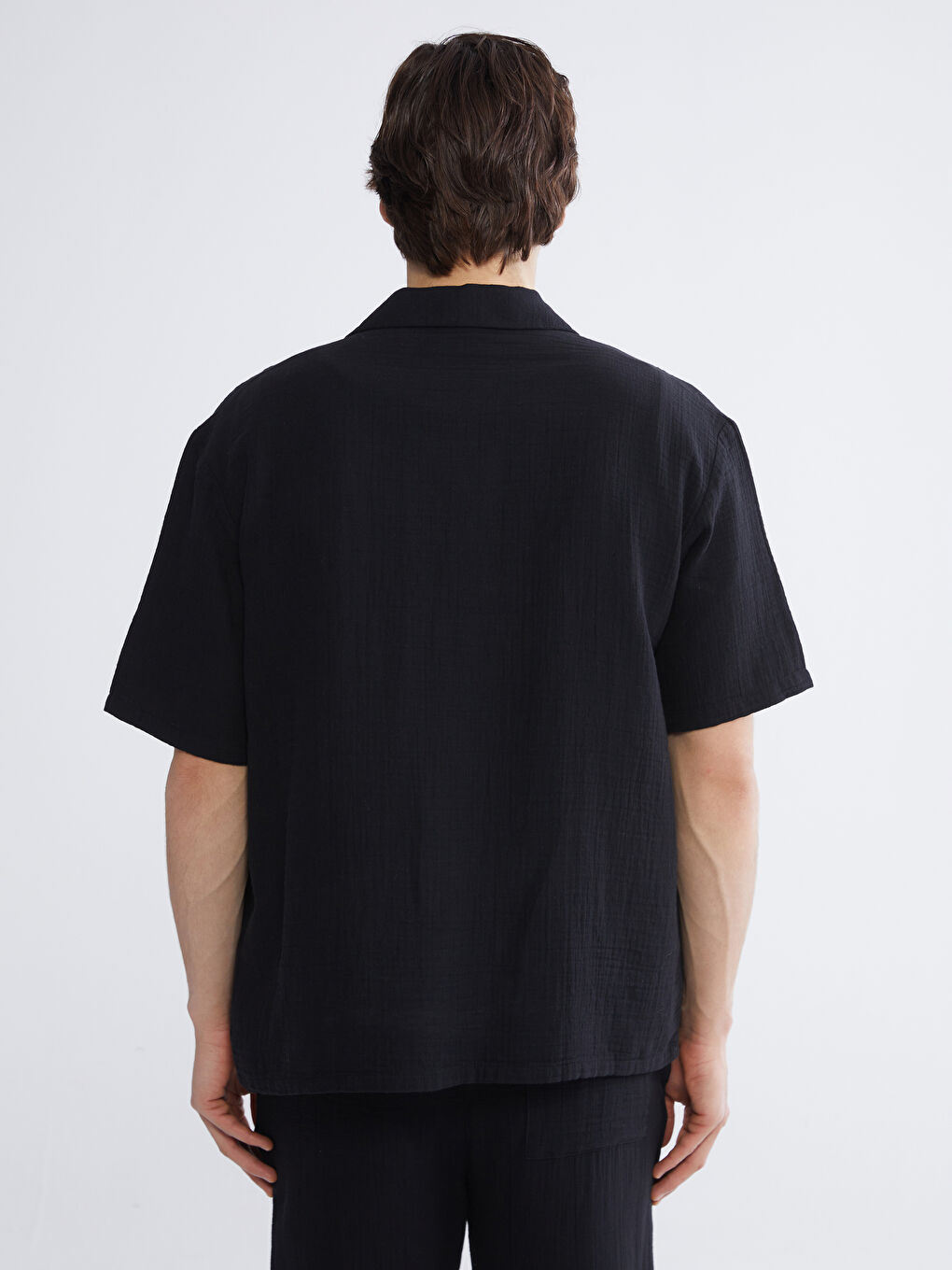 Loose Fit Camp Collar Muslin Men's Shirt-8