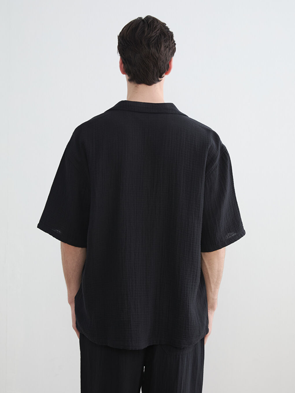 Loose Fit Camp Collar Muslin Men's Shirt-7