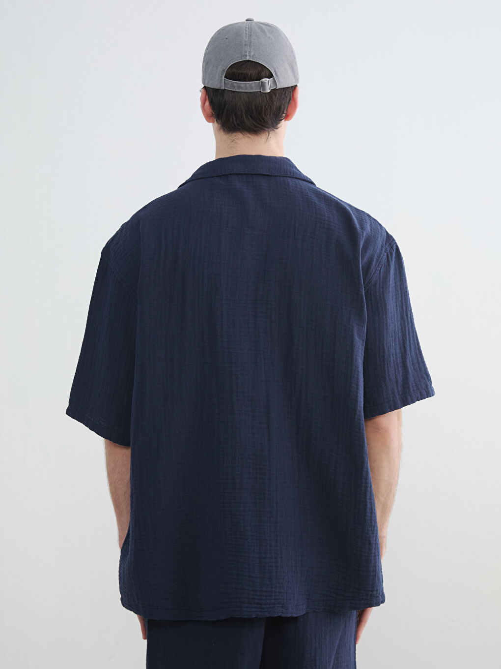 Lacivert Loose Fit Resort Yaka Müslin Erkek Gömlek-3