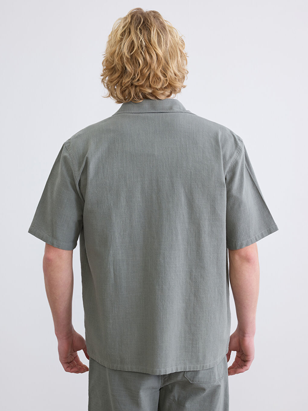 Haki Loose Fit Keten Görünümlü Erkek Gömlek-4