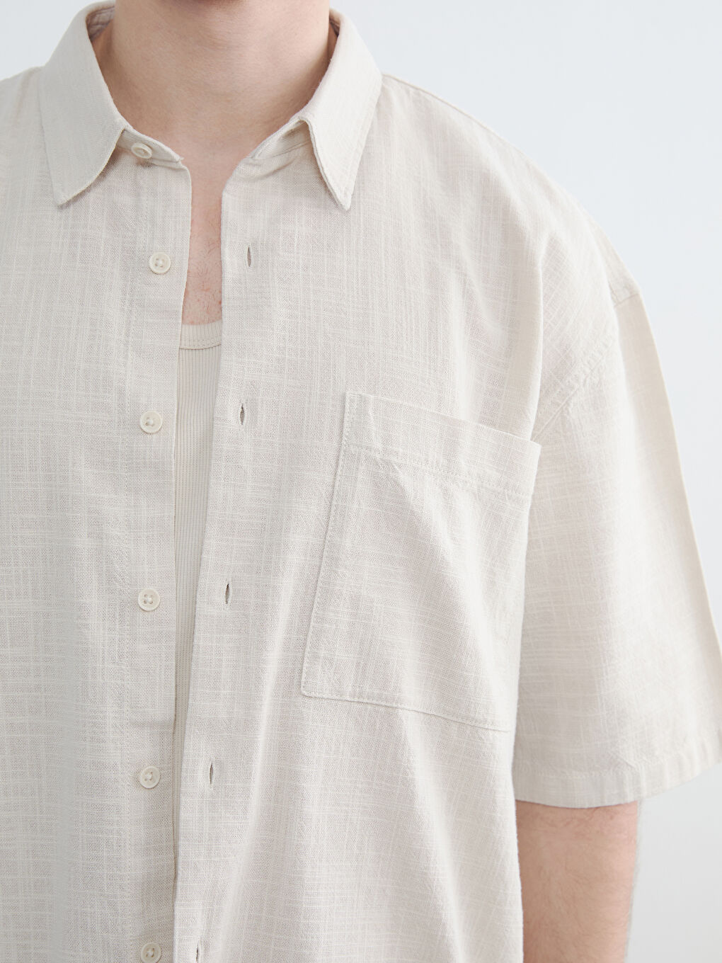 Muška košulja širokog kroja sa izgledom lana-2