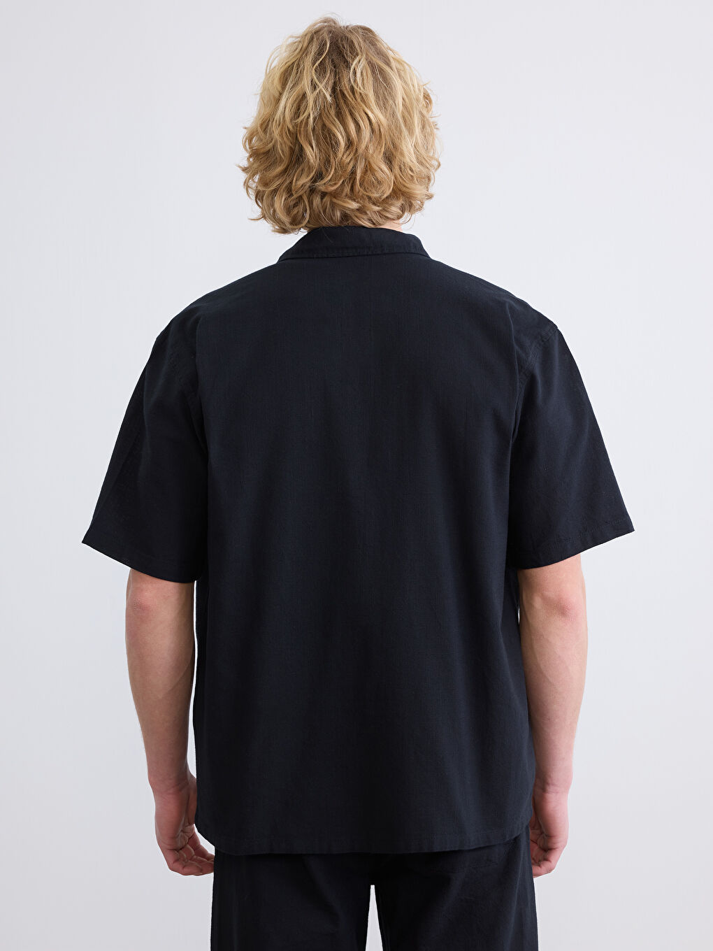 Siyah Loose Fit Keten Görünümlü Erkek Gömlek-11