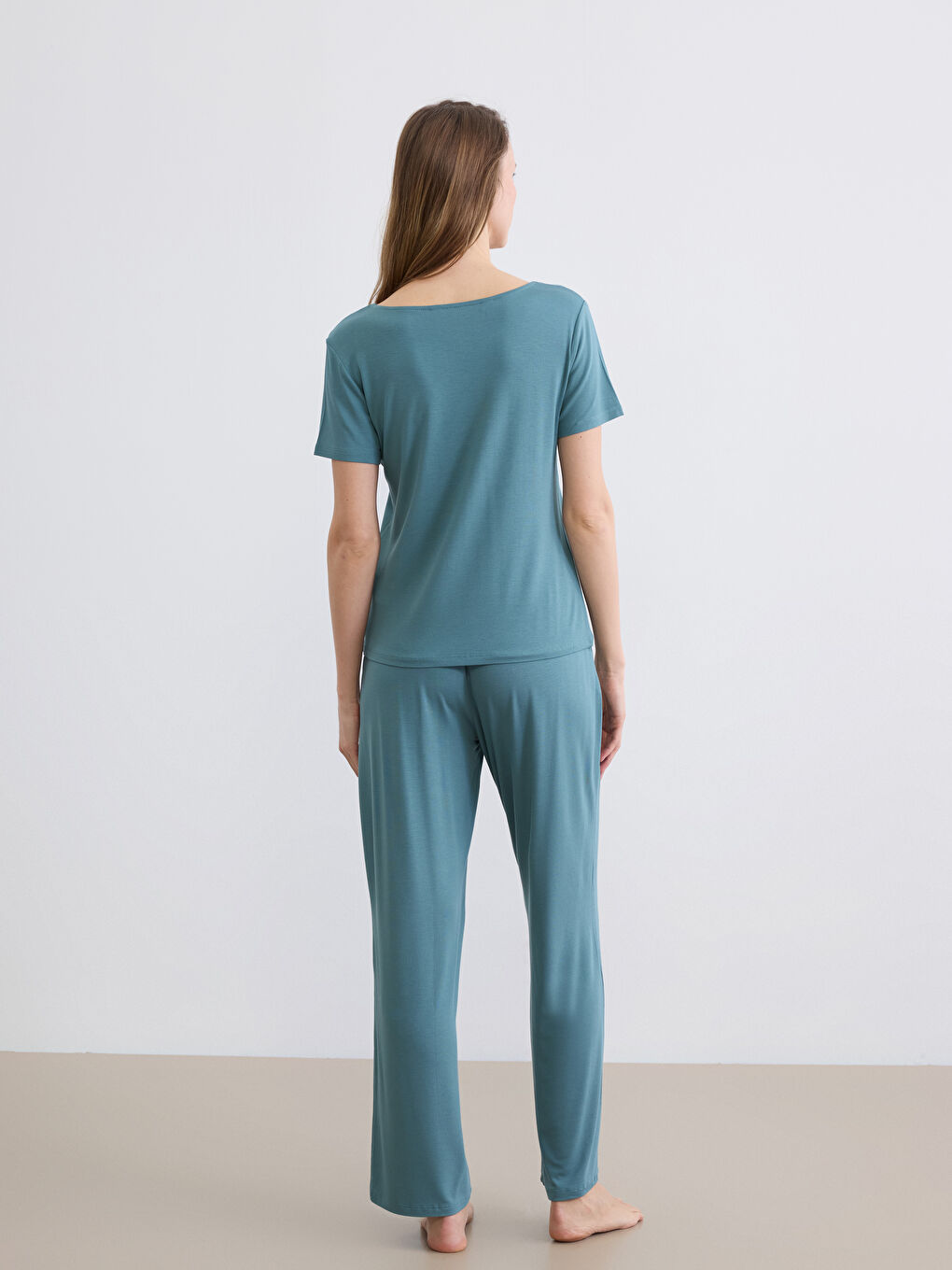 Yeşil V Yaka Kadın Pijama Takımı-3