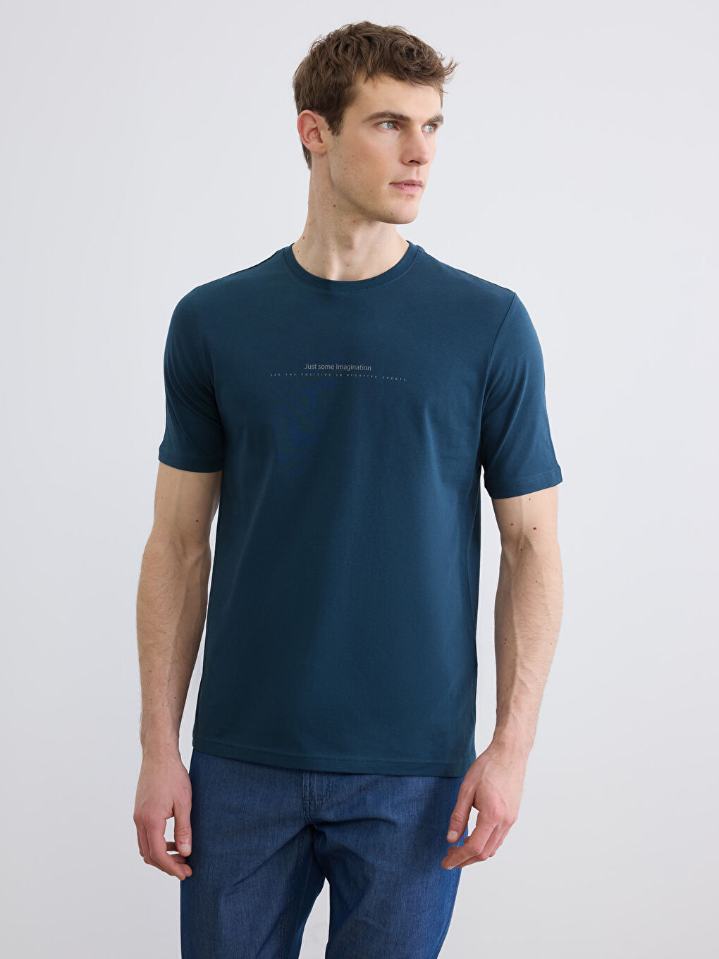 Мужская футболка из джерси с текстовым принтом и круглым вырезом