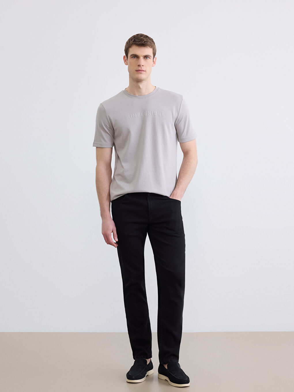 Gri Bisiklet Yaka Baskılı Erkek Tişört-1