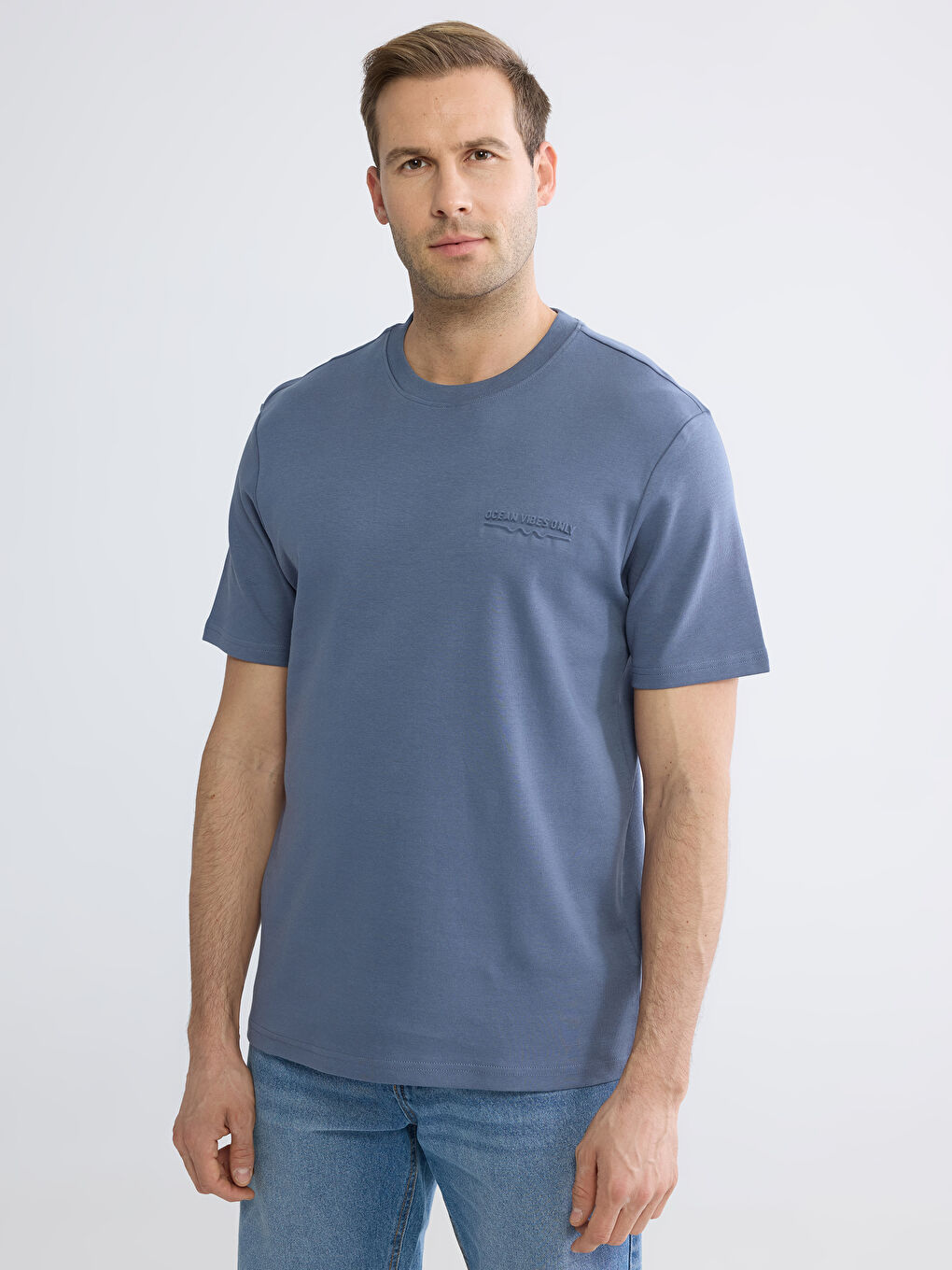 İndigo Bisiklet Yaka Nakışlı Bol Fit İnterlok Erkek Tişört