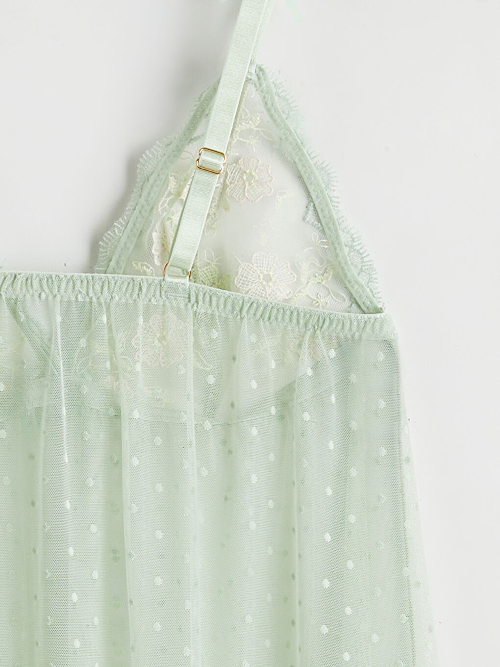 Yeşil V Yaka Nakışlı Askılı Babydoll-1