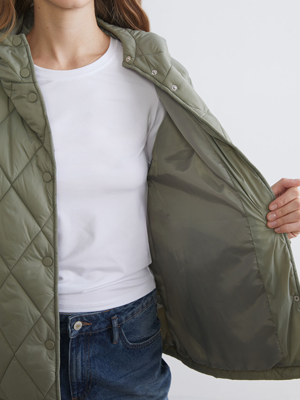 Haki Kapüşonlu Kapitone Oversize Kadın Mont-3