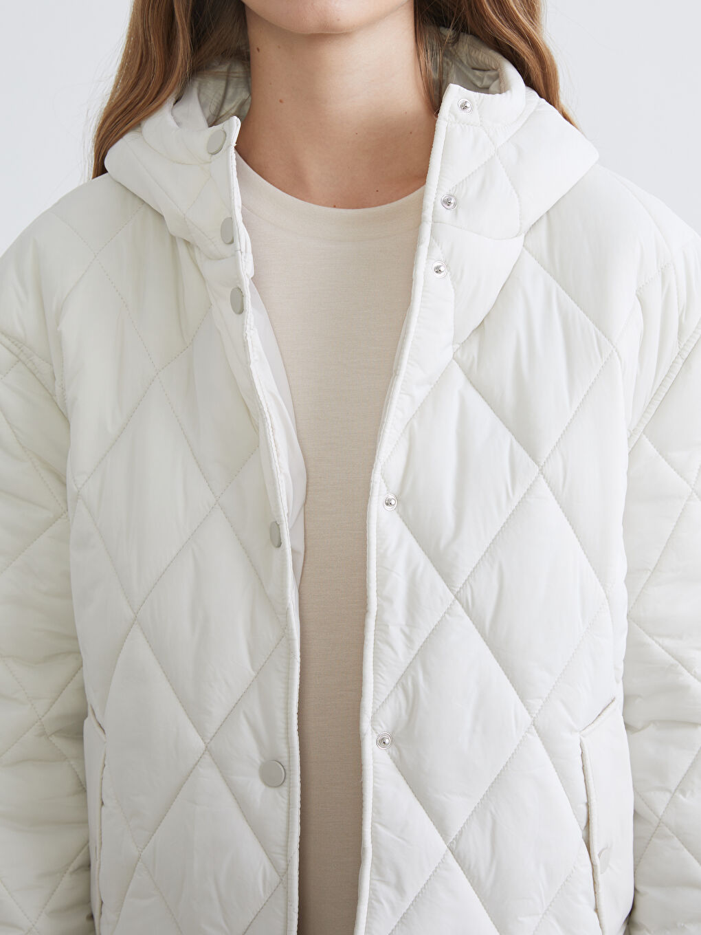 Ekru Kapüşonlu Kapitone Oversize Kadın Mont-2