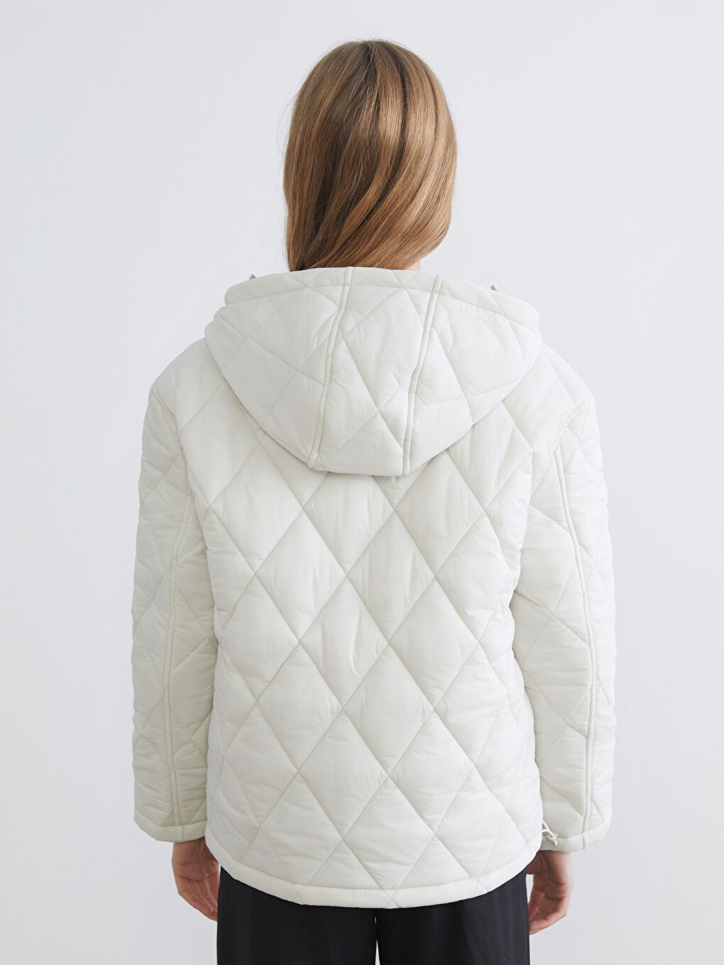 Ekru Kapüşonlu Kapitone Oversize Kadın Mont-4